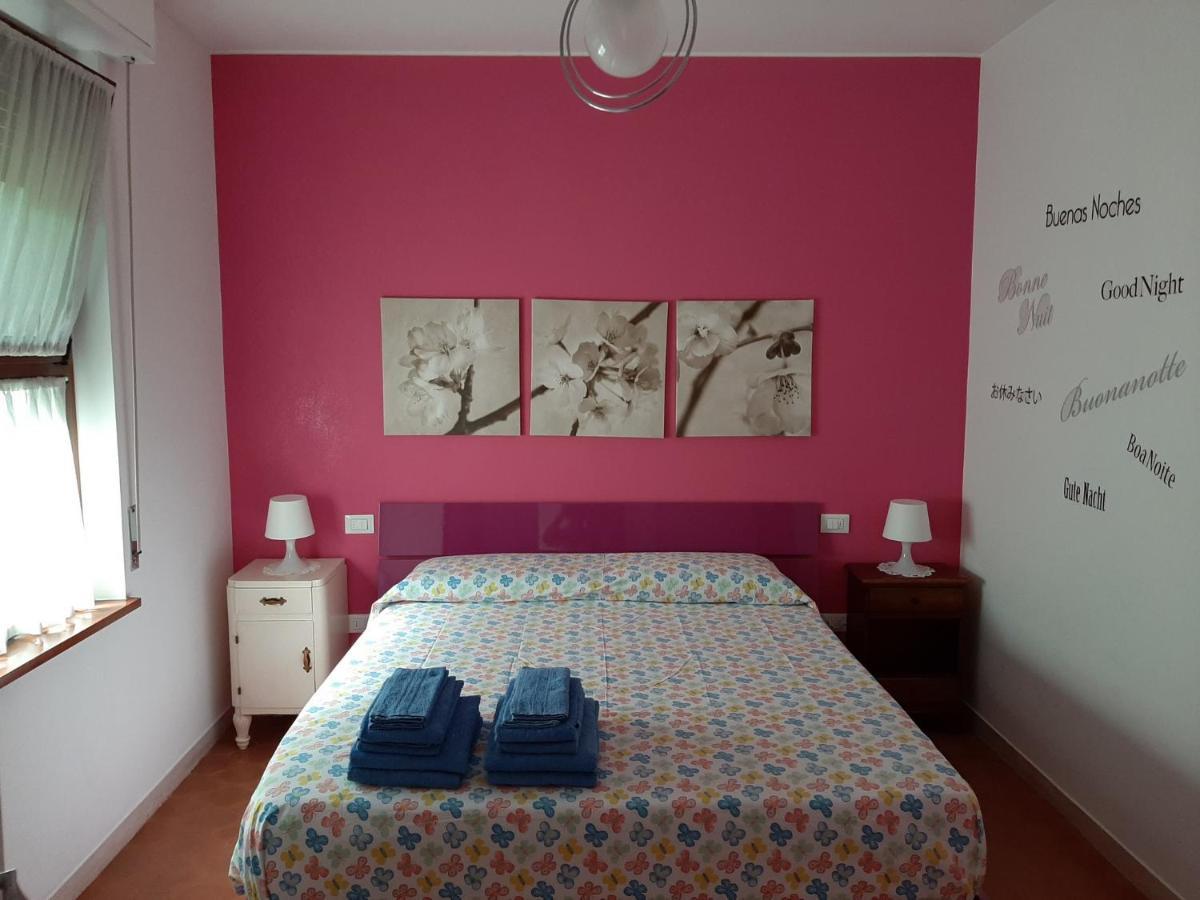 Appartamento Genziana - Con Vista Piscina E Garage Σιρμιόνε Εξωτερικό φωτογραφία
