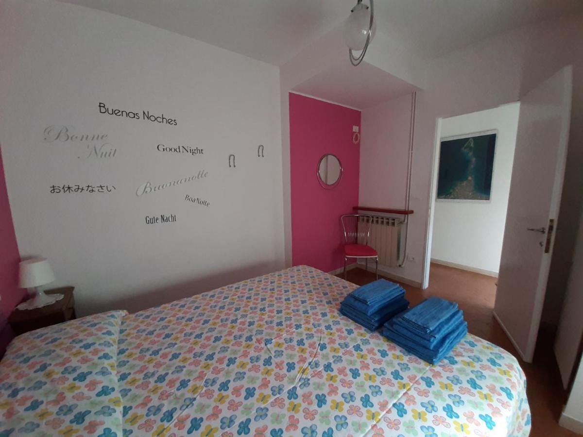 Appartamento Genziana - Con Vista Piscina E Garage Σιρμιόνε Εξωτερικό φωτογραφία